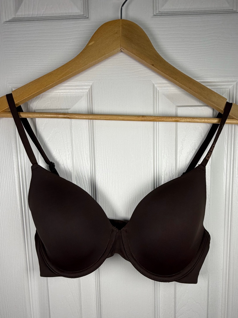 DKNY Everyday Smooth T-Shirt Bra 38B Chocolate Brown Underwire Molded Cup Seamle